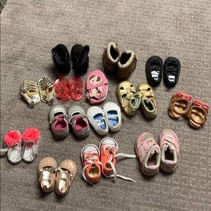 Baby/toddler shoes size 2-4